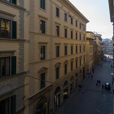 Calzaioli - Steps From The Duomo شقة